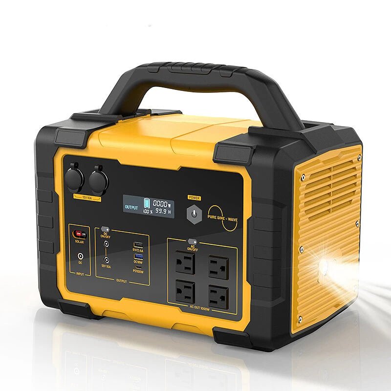 [USA Direct]PYS - PEI 300W/600W/1000W 299.5Wh/655Wh/1024Wh Outdoors Portable Power Station with Flashlight Digital Display Backup Lithium Battery Power Supply with AC/DC/USB/PD Type - C Outlet Generator for RV Camping Traveling Emergency - Asmota